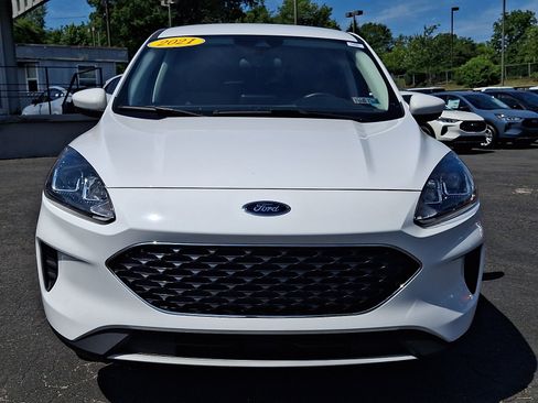 Certified 2021 Ford Escape SE FWD image 2