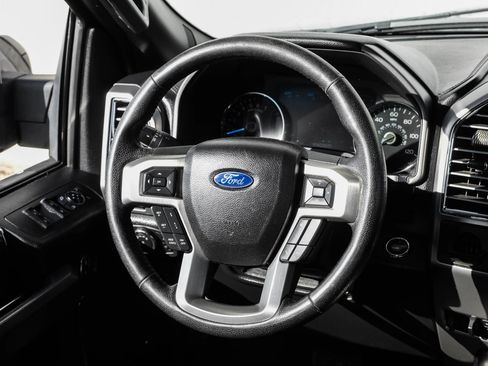 Used 2016 Ford F150 Platinum w/ Equipment Group 701A Luxury image 18