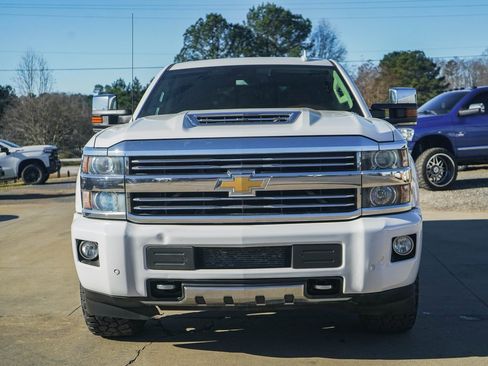 Used 2017 Chevrolet Silverado 2500 High Country w/ Duramax Plus Package image 27
