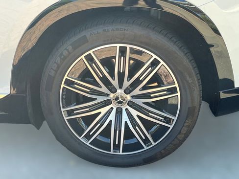 Used 2023 Mercedes-Benz EQS 580 4MATIC SUV image 6