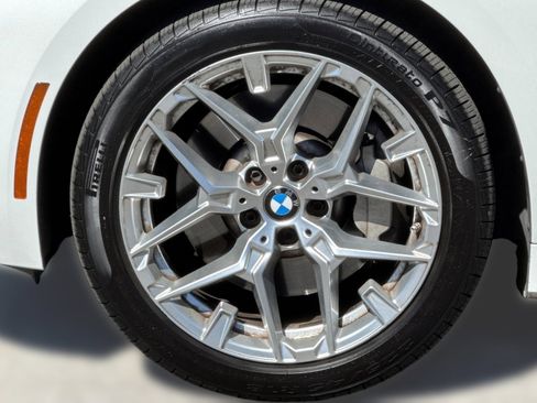 Used 2025 BMW 330i Sedan image 11