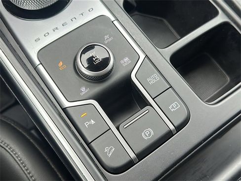 Used 2023 Kia Sorento EX image 36