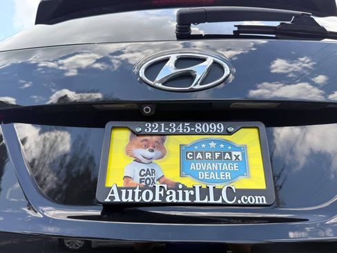 Used 2017 Hyundai Santa Fe Sport FWD image 6