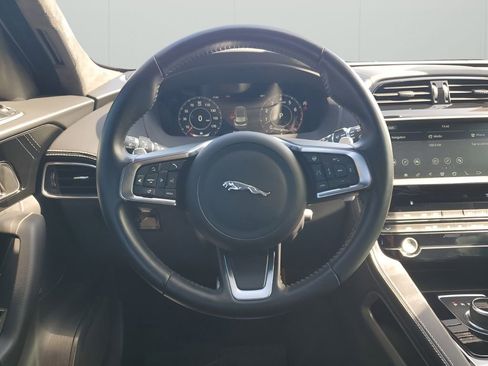 Used 2020 Jaguar F-PACE Checkered Flag image 24