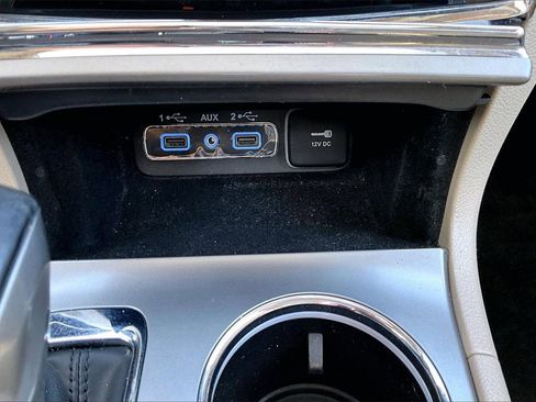 Used 2022 Jeep Grand Cherokee Limited w/ Trailer Tow Group IV image 18