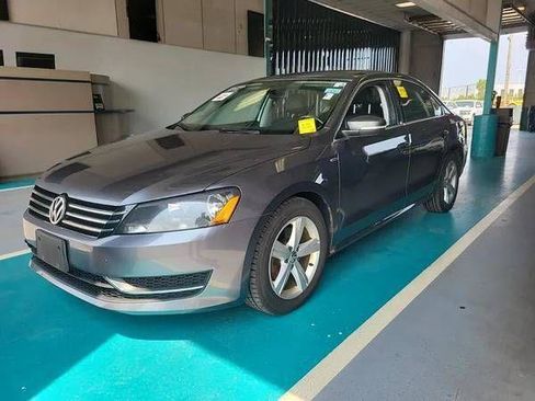 Used 2014 Volkswagen Passat 1.8T Wolfsburg Edition FWD image 1
