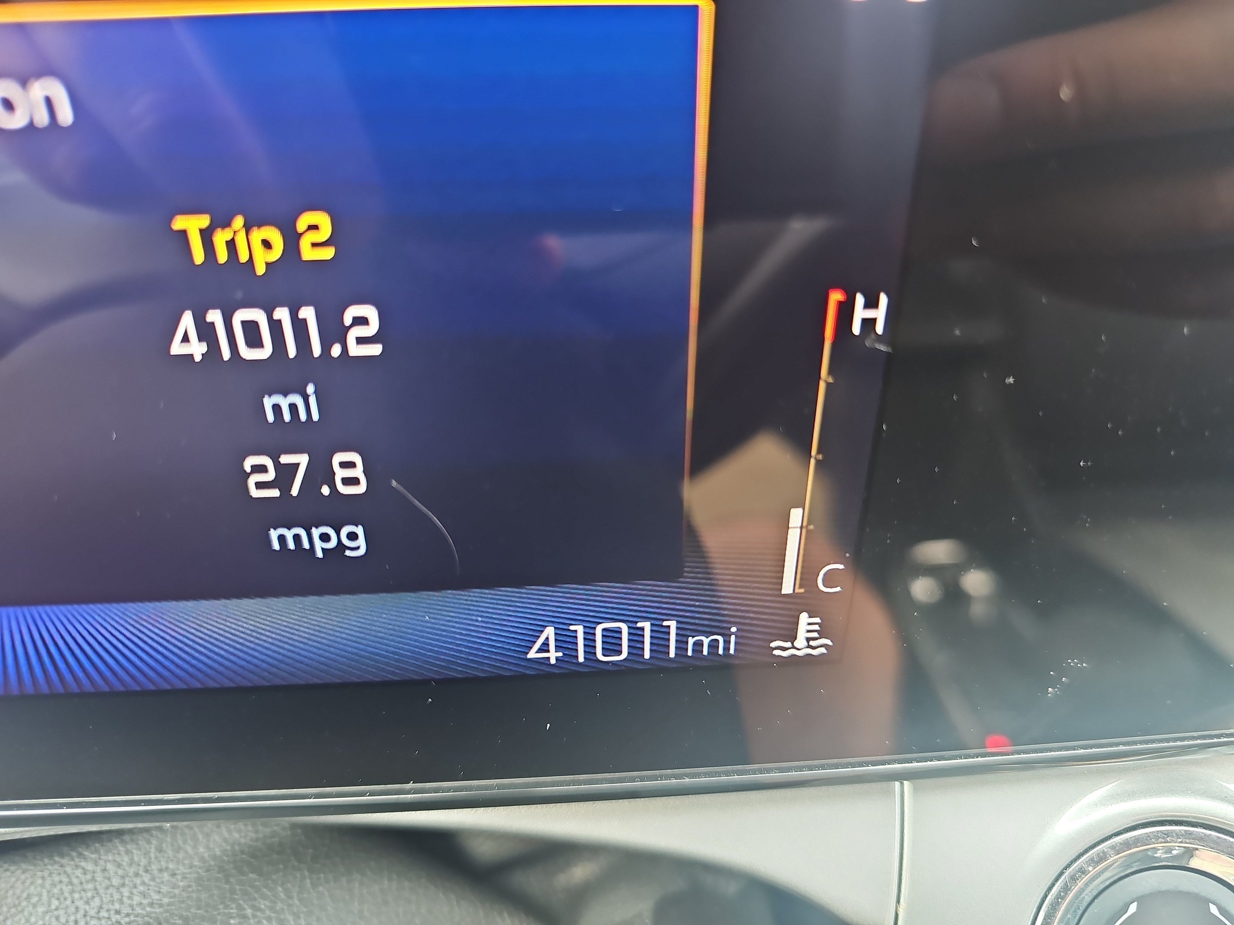 Used 2024 Chevrolet Trax LT w/ LT Convenience Package FWD image 21