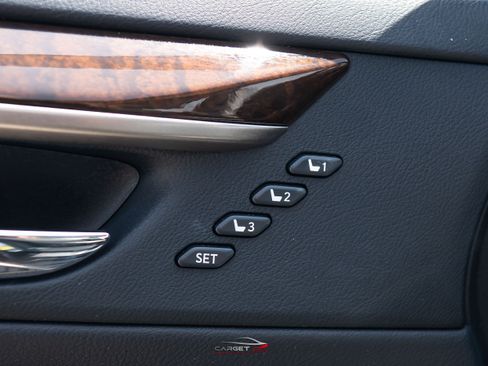 Used 2014 Lexus ES 350 w/ Luxury Package FWD image 39
