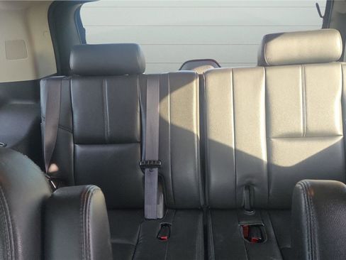 Used 2012 GMC Yukon SLT w/ Regional Value Package image 31