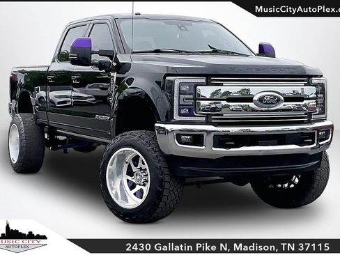 Used 2017 Ford F250 Lariat w/ Lariat Ultimate Package AWD/4WD image 1