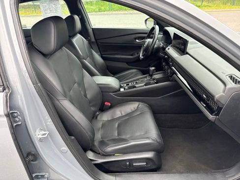Used 2024 Honda Accord Sport image 9