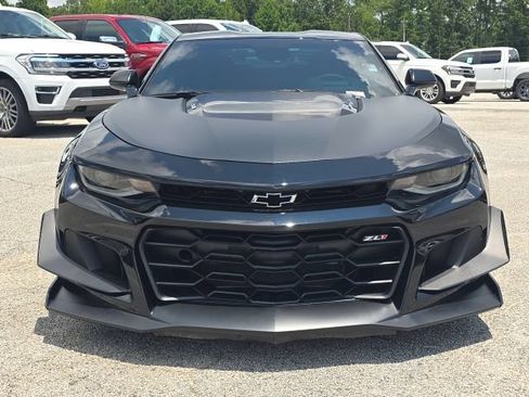 Used 2022 Chevrolet Camaro ZL1 RWD image 8
