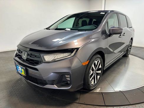 New 2026 Honda Odyssey EX-L image 4