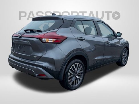 Used 2024 Nissan Kicks SV image 6