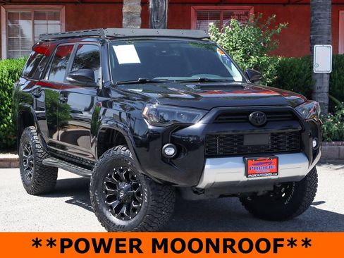 Used 2024 Toyota 4Runner TRD Off-Road Premium w/ Moonroof Package AWD/4WD image 2