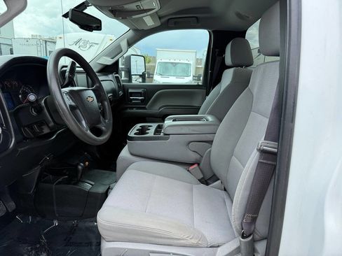 Used 2017 Chevrolet Silverado 2500 W/T w/ WT Convenience Package AWD/4WD image 16