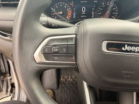 Used 2023 Jeep Compass Latitude AWD/4WD image 22