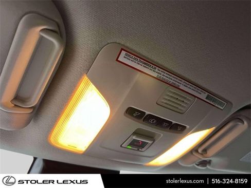 Used 2021 Toyota Corolla LE image 37