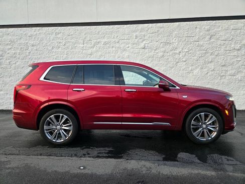 Certified 2024 Cadillac XT6 Premium Luxury w/ Technology Package AWD/4WD image 5