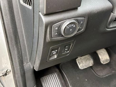 Used 2020 Ford F150 XLT w/ Equipment Group 302A Luxury AWD/4WD image 19