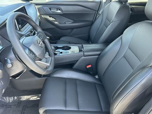 New 2026 Nissan Rogue Dark Armor FWD image 31