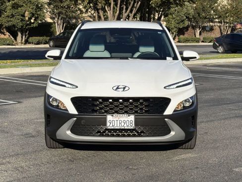 Used 2023 Hyundai Kona SEL image 2