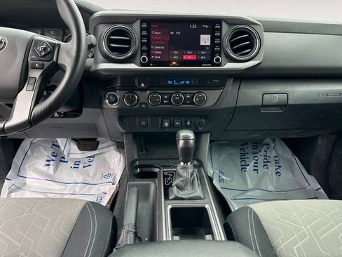 Used 2021 Toyota Tacoma TRD Sport AWD/4WD image 11
