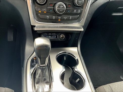 Used 2020 Jeep Grand Cherokee Laredo image 17