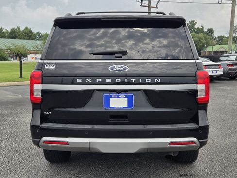 Used 2023 Ford Expedition XLT RWD image 9
