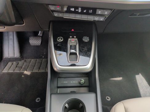 Certified 2024 Audi Q4 e-tron Prestige AWD/4WD image 29