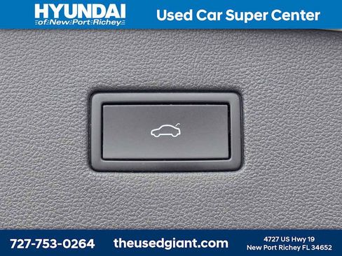 Used 2023 Volkswagen Tiguan SEL R-Line AWD/4WD image 13