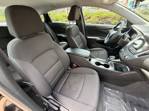 Used 2023 Chevrolet Malibu LT w/ Driver Confidence Package FWD image 39
