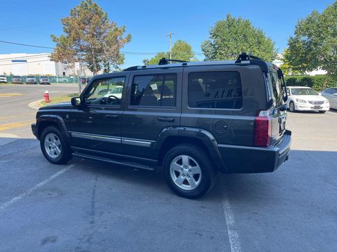 Used 2006 Jeep Commander Limited AWD/4WD image 5