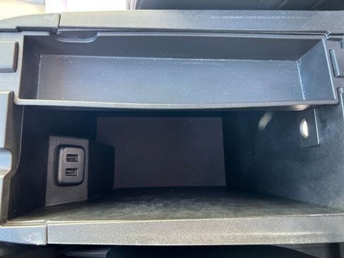 Used 2020 Chevrolet Equinox Premier image 21