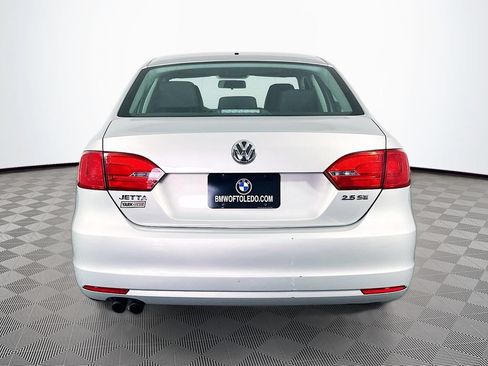 Used 2011 Volkswagen Jetta SE FWD image 7