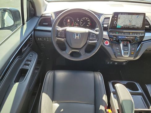 Certified 2025 Honda Odyssey Touring image 21