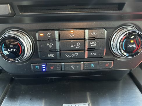 Used 2018 Ford F150 Lariat RWD image 35