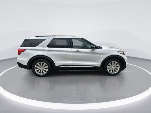 Used 2020 Ford Explorer Limited RWD image 9