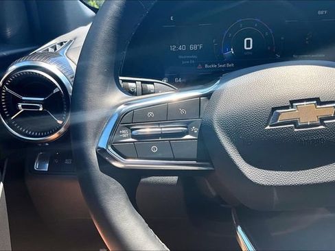 Used 2026 Chevrolet Equinox LT FWD image 16