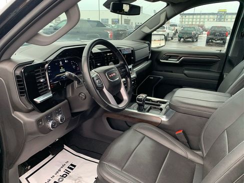 Used 2023 GMC Sierra 1500 SLT w/ SLT Convenience Package image 9