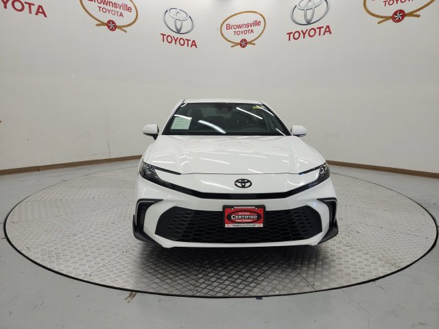 Used 2025 Toyota Camry SE w/ Convenience Package FWD image 4