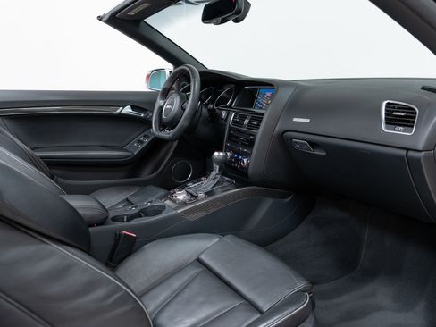 Used 2013 Audi RS 5 Cabriolet w/ Audi MMI Navigation Plus Pkg image 22