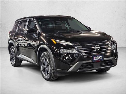 Used 2024 Nissan Rogue SV AWD/4WD image 3