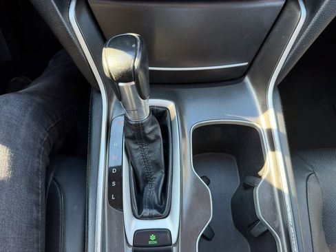 Used 2018 Honda Accord EX-L image 26