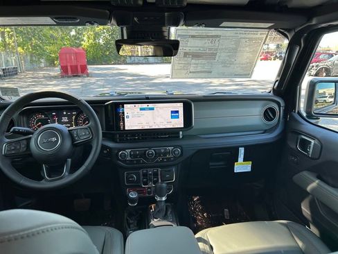 New 2025 Jeep Gladiator Mojave image 23