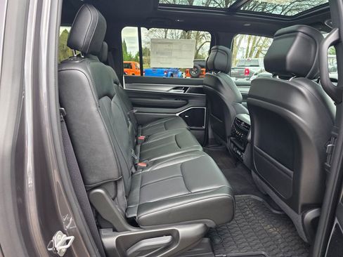 New 2026 Jeep Grand Wagoneer L Limited AWD/4WD image 27