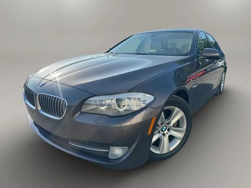 Used 2013 BMW 528i Sedan RWD image 1