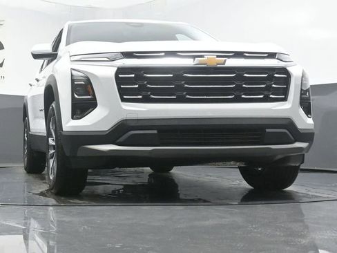 New 2026 Chevrolet Equinox LT w/ Safety and Technology Package image 3