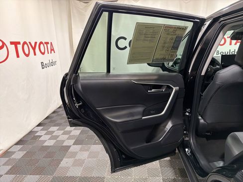 Used 2025 Toyota RAV4 XLE image 16