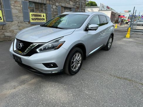 Used 2018 Nissan Murano SL w/ Moonroof Package AWD/4WD image 2